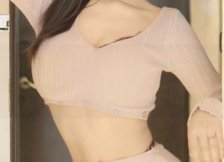 秀人网 – 南乔私拍合集：无敌少女系列，干脆拿个最佳女主吧！
