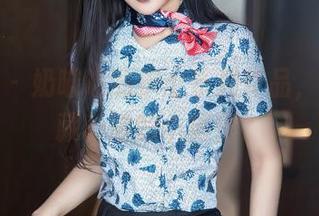 秀人网 – 奶喵喵的护士系列作品，图包里藏着她的小秘密？