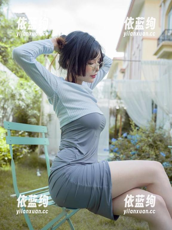 定制迷你比基尼，秋和柯基让人窒息的可爱，让你忍不住想给设计师发个水饺大礼包谢谢你！