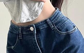 微密圈 – 免费写真！粉色的猪陈佩奇的红底高跟，你觉得它能施魔法吗？