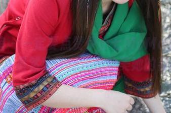 美媛馆 – 一定要点赞伊小七MoMo的和服作品，虽然我现在只想赞美她的姿势…