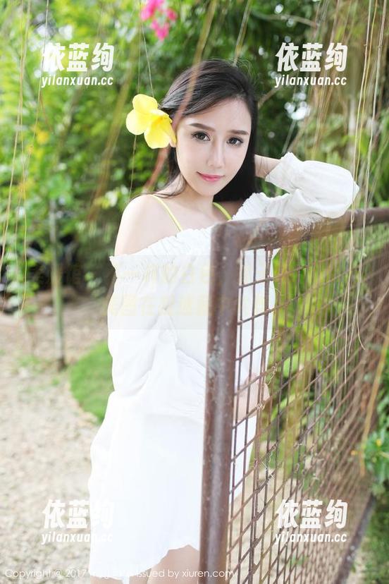 美媛馆 - 不一样的白色，徐子琦Anna与美图在捉迷藏中共舞。