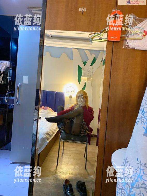 芋圆侑子 不得不说,芋圆侑子在甘古特监狱服里的样子,福利意外超级大方。