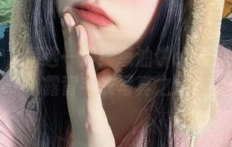 微密圈 – 精选一波！葱油饼er看似随意的露背毛衣写真之道