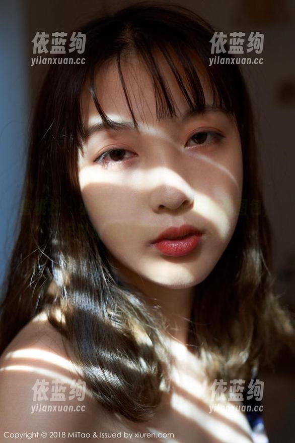 蜜桃社-小魔女lily 蜜桃社 - 小魔女lily的高跟鞋私房图包,足以让你怀疑自己的选择。