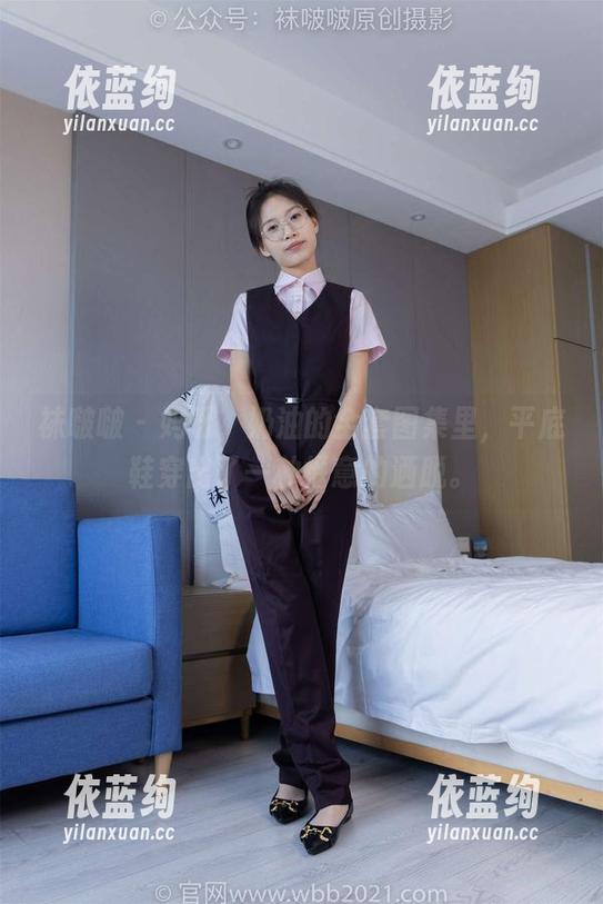 袜啵啵-奶油 袜啵啵 - 妈呀,奶油的全套图集里,平底鞋穿出了一种惬意的洒脱。