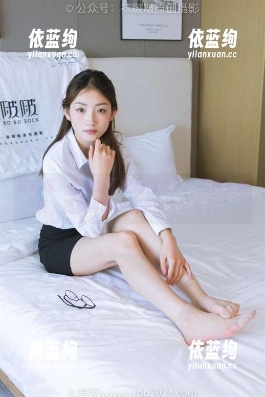 袜啵啵 - 小沫终于更新图集了！贝壳头板鞋，我就再啰嗦一遍你太好看了。