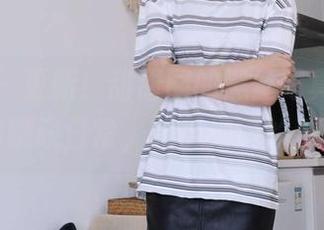 袜啵啵 – 更新！甜甜圈的黑丝写真集，带你跳脱日常，轻声细语的那种