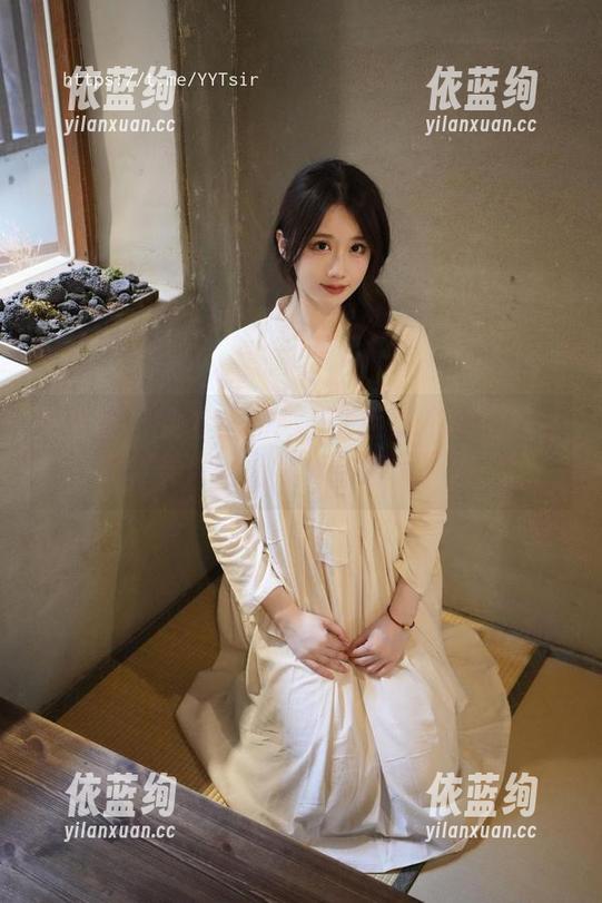 微密圈 - 全套原图！轩子巨二兔的酒红礼服，美得让酒也感到自愧不如！