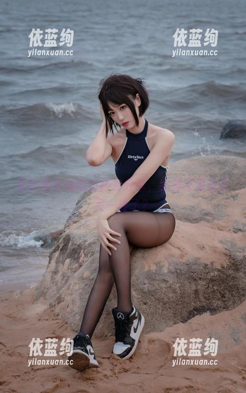 看轩萧学姐的白衬衫分享，我是不是该去买一件了？