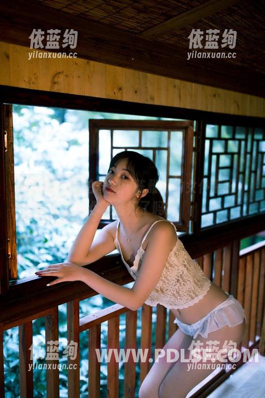 轰趴猫 - 私拍奇观：陈雅漫的女仆装扮，你准备好了吗？