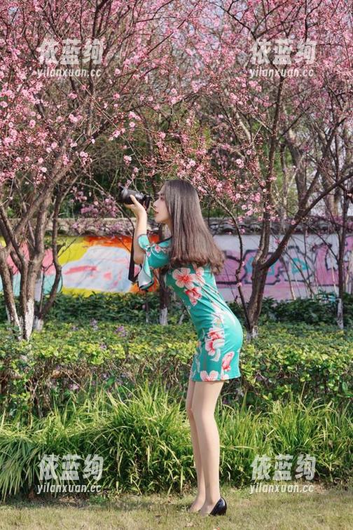 辣妈女神 微密圈 - 辣妈女神的清纯定制图集,结构好像不太清晰但总是让人想继续