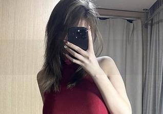 微密圈 – 醇子小姨又来了，这私房里的绣花内内完全拿捏住我啊。