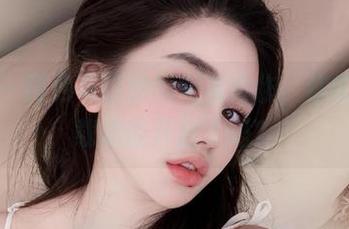 微密圈 – 阿色与厨娘的完美合作，你的图包下载功能开启了吗？
