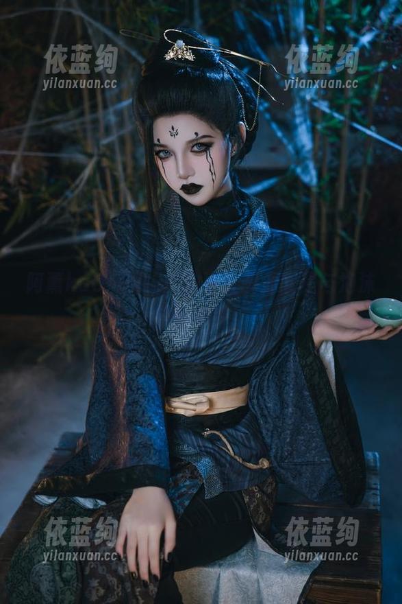 阿薰kaOri 阿薰kaOri说,她的浴缸图像就是与泡沫共舞的梦!