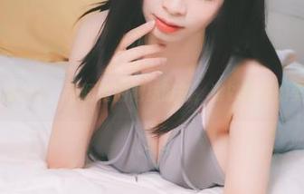 最新抓拍，韶陌陌的网袜时刻，难以捉摸的美丽