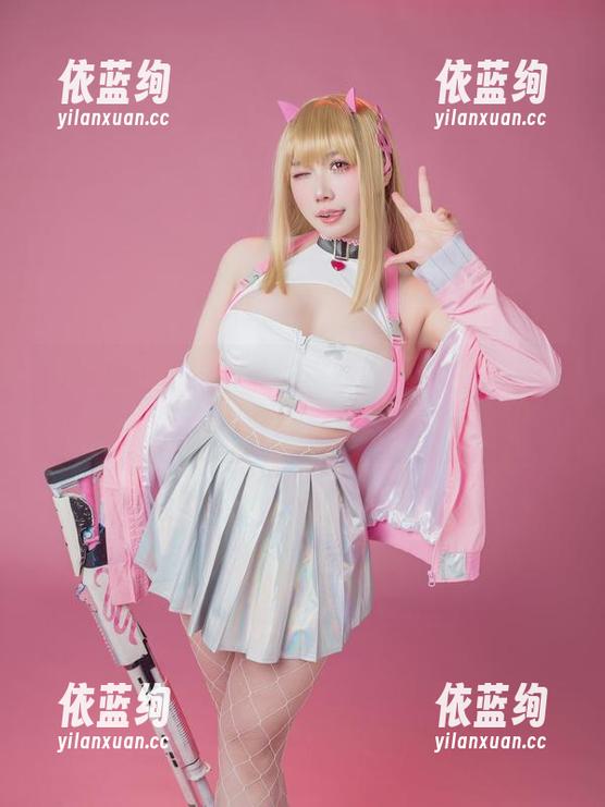麻花麻花酱跟网袜的“亲密接触”，里面有啥资源等你去翻牌？