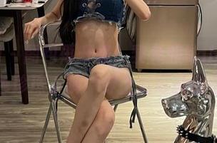 微密圈 – 图包再升级！黎允熙baby与她的紫色珍珠丁裤：穿上后可能会中奖！
