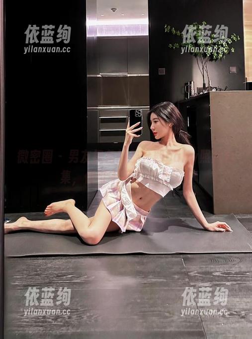 黎允熙baby 微密圈 - 男友视角的黎允熙baby照片合集,你可千万别盯太久!